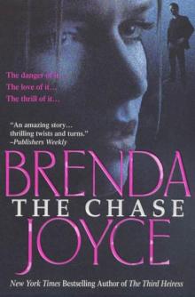The Chase: A Novel The Chase: A Novel