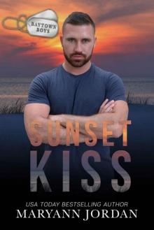 Sunset Kiss (Baytown Boys Book 17)